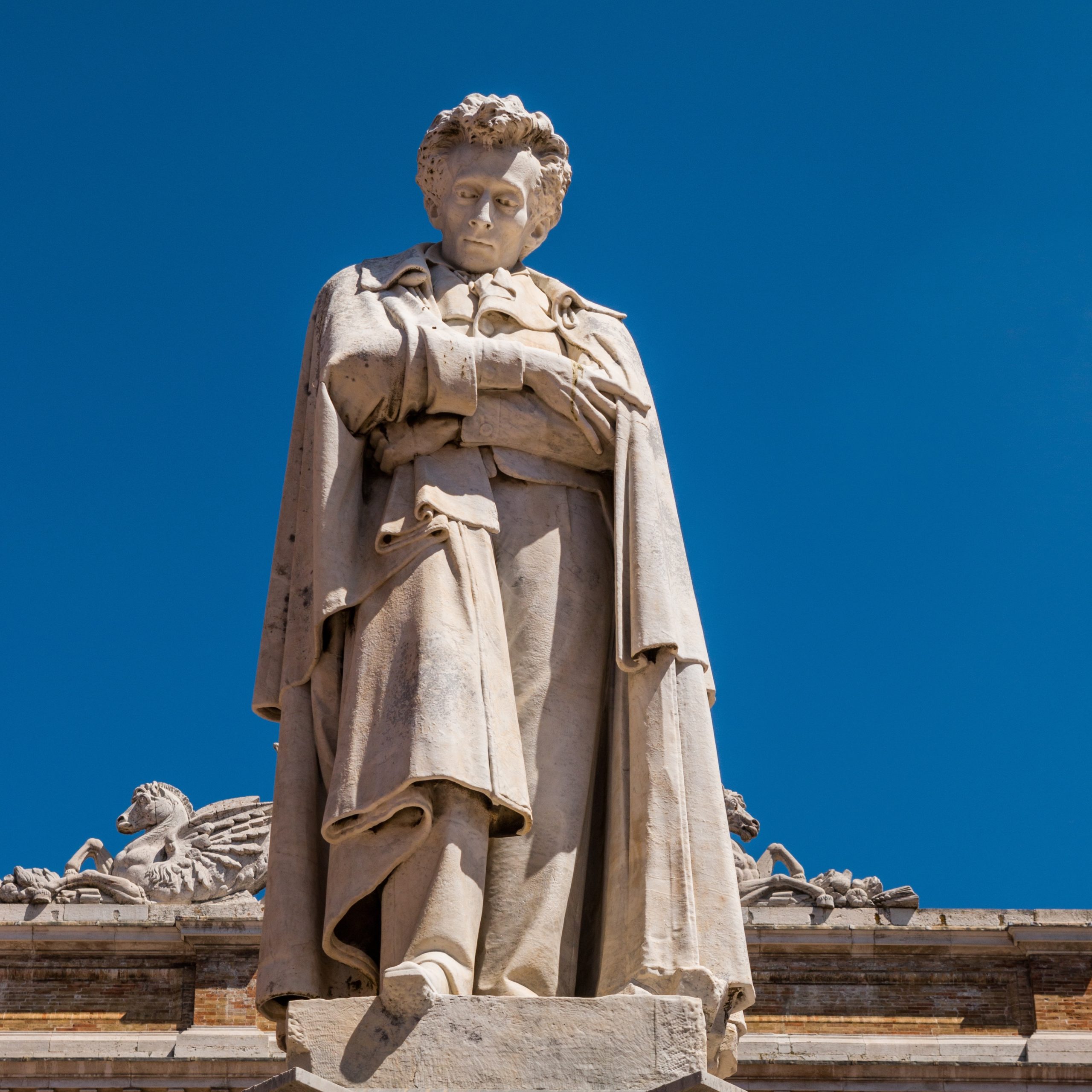 M12a7c238343e9608100a2cd534cdd2981764950080398